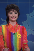 Sarah Sherman的SNL周末更新小品慢烤主持人ColinJost