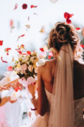 5个重要提示可以让你在闺蜜的婚礼派对上惊艳